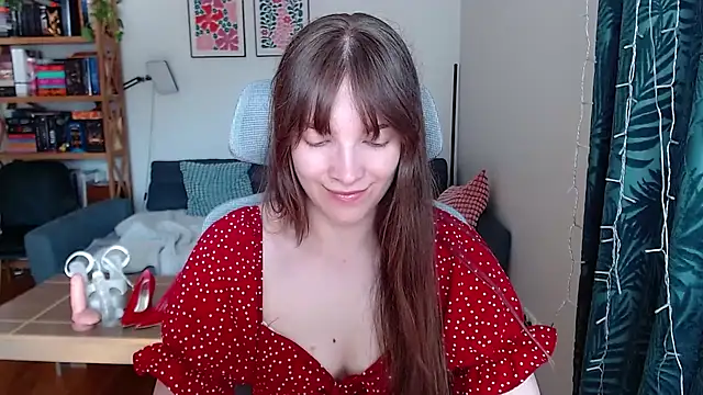 Snapshot of kenzie_x chatting on 06/24/26, 06:23 kenzie x online show from 06/24/26, 06:23