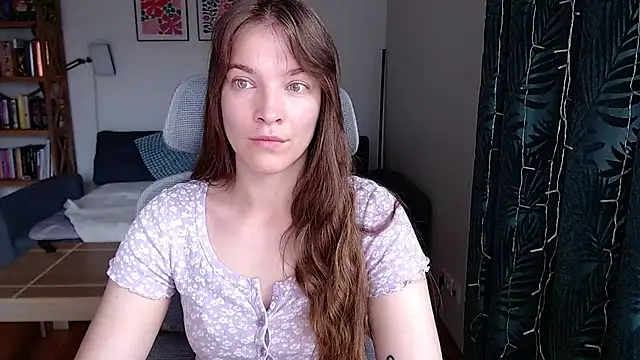 Snapshot of kenzie_x chatting on 07/15/26, 04:18 kenzie x online show from 07/15/26, 04:18