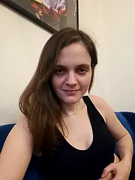 Snapshot of EllieDay chatting on 04/22/26, 07:59 EllieDay online show from 04/22/26, 07:59