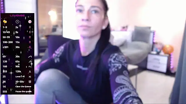 DelicateKiss online show from 11/13/25, 09:08