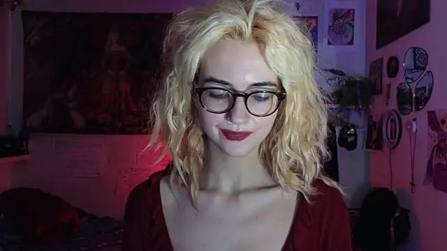 Snapshot of TatianaRomanov chatting on 03/23/26, 09:30 TatianaRomanov online show from 03/23/26, 09:30