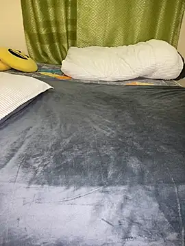 nur lin online show from 11/18/25, 10:03