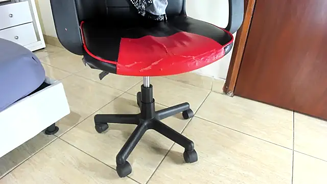 MarilynDavies online show from 12/08/24, 01:35