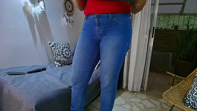 MarilynDavies online show from 03/20/25, 04:09