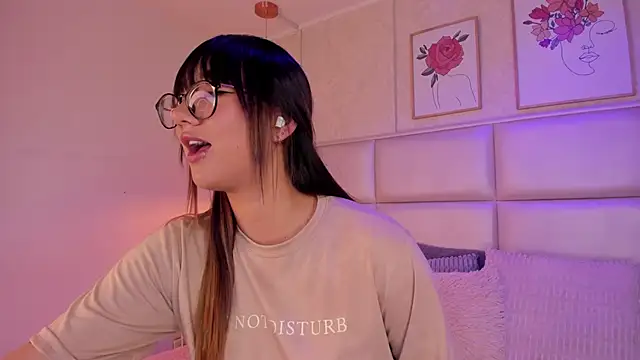 Snapshot of Aily_Yozuko chatting on 02/06/26, 02:38 Aily Yozuko online show from 02/06/26, 02:38