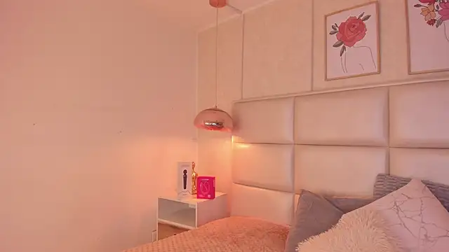 Snapshot of Aily_Yozuko chatting on 02/19/26, 02:40 Aily Yozuko online show from 02/19/26, 02:40