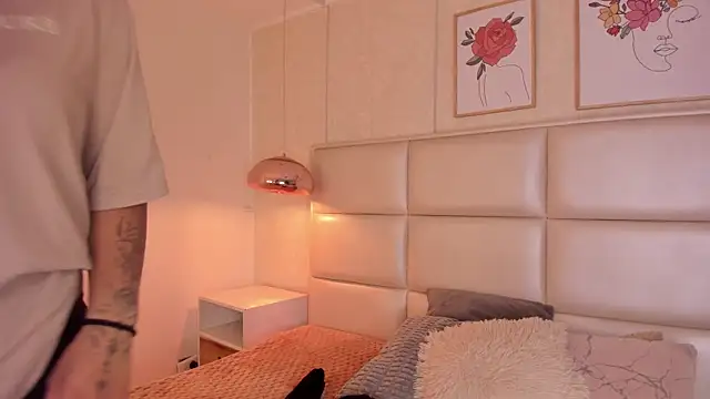 Snapshot of Aily_Yozuko chatting on 03/21/26, 02:38 Aily Yozuko online show from 03/21/26, 02:38