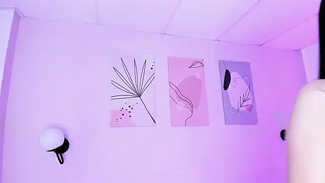 GENNESIS LOVE online show from 12/05/24, 09:06