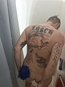 Snapshot of ROCKHARDDADDY86 chatting on 03/27/26, 01:44 ROCKHARDDADDY86 online show from 03/27/26, 01:44