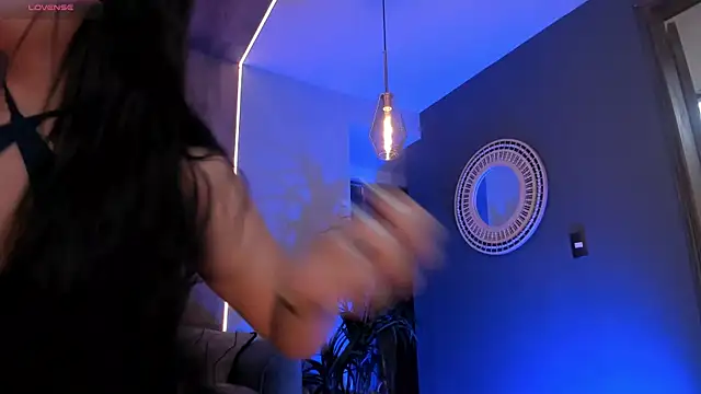 AngelicaVega online show from 12/17/25, 07:09