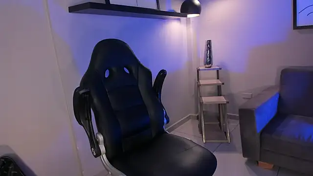 DonnaStonne online show from 01/21/25, 07:17