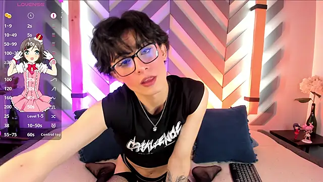 cherryy boy online show from 12/18/24, 09:51