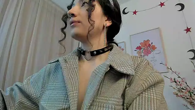 Snapshot of Tanya_WorldBondage chatting on 01/21/25, 12:18 Tanya WorldBondage online show from 01/21/25, 12:18