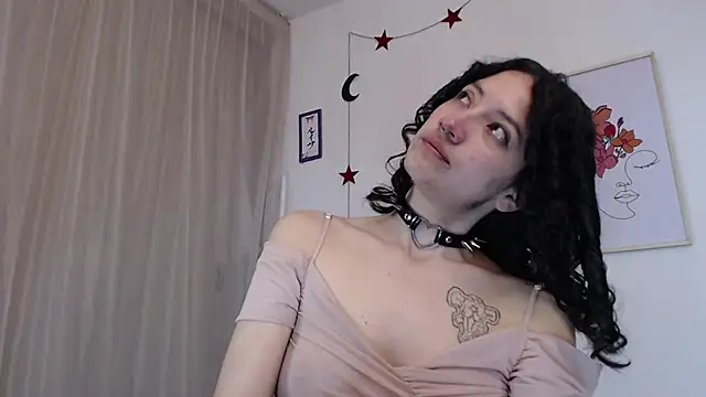 Snapshot of Tanya_WorldBondage chatting on 02/27/25, 03:05 Tanya WorldBondage online show from 02/27/25, 03:05