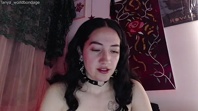 Snapshot of Tanya_WorldBondage chatting on 09/20/25, 11:06 Tanya WorldBondage online show from 09/20/25, 11:06