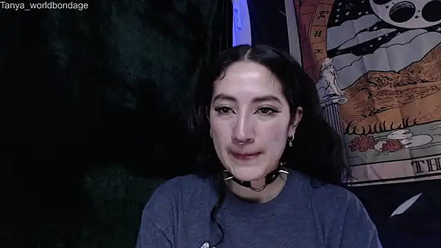 Snapshot of Tanya_WorldBondage chatting on 11/28/25, 11:18 Tanya WorldBondage online show from 11/28/25, 11:18