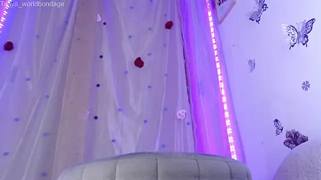 Snapshot of Tanya_WorldBondage chatting on 06/12/26, 11:46 Tanya WorldBondage online show from 06/12/26, 11:46