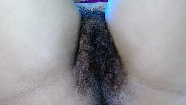 Snapshot of Sexylove_1977 chatting on 11/16/25, 01:44 Sexylove 1977 online show from 11/16/25, 01:44