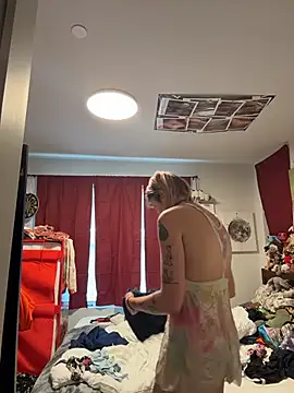 Snapshot of Esteem369 chatting on 10/16/25, 04:19 Esteem369 online show from 10/16/25, 04:19