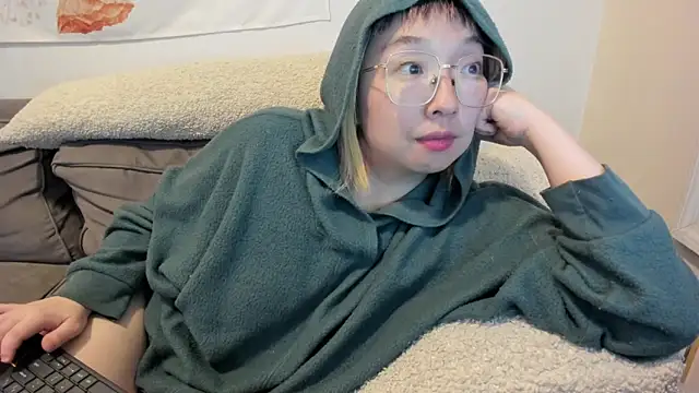 Snapshot of luxgray chatting on 03/05/25, 03:08 luxgray online show from 03/05/25, 03:08