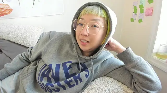 luxgray online show from 04/11/26, 06:45