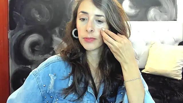 Snapshot of ScarletKings chatting on 10/24/25, 10:06 ScarletKings online show from 10/24/25, 10:06