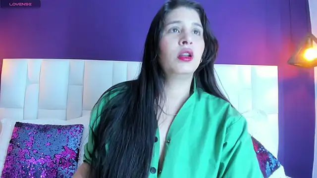 brithanyadams23 online show from 02/06/25, 02:33