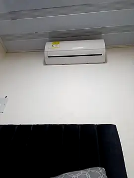 Liancy online show from 02/15/26, 12:07