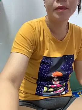 Baby-bigtits online show from 09/15/25, 12:10