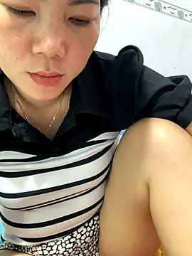 Baby-bigtits online show from 11/14/25, 05:17