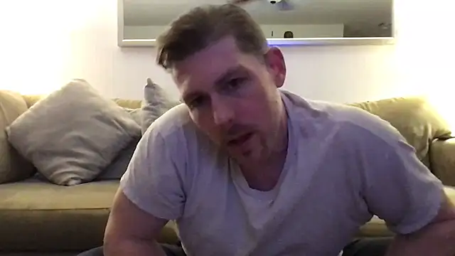 Snapshot of Rock_Pierce chatting on 02/15/25, 08:33 Rock Pierce online show from 02/15/25, 08:33