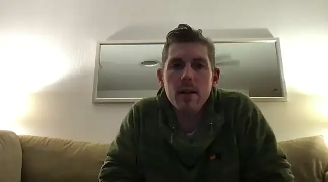 Snapshot of Rock_Pierce chatting on 03/12/25, 05:13 Rock Pierce online show from 03/12/25, 05:13