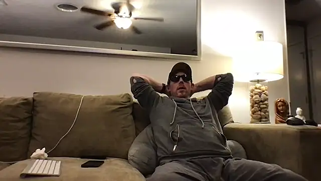 Snapshot of Rock_Pierce chatting on 03/14/25, 12:54 Rock Pierce online show from 03/14/25, 12:54