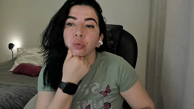 Im coco online show from 12/04/25, 01:15