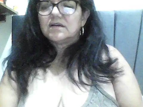 kassandra02 online show from 10/13/25, 03:39