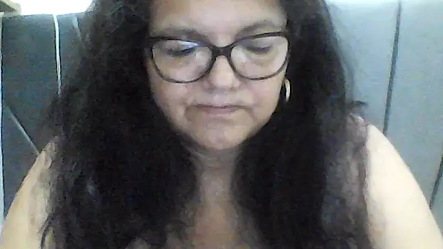 kassandra02 online show from 10/13/25, 03:45