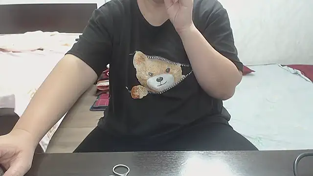 AsweetyAli online show from 09/19/25, 03:24