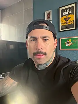 Snapshot of DEAS_ chatting on 04/20/26, 05:48 DEAS online show from 04/20/26, 05:48