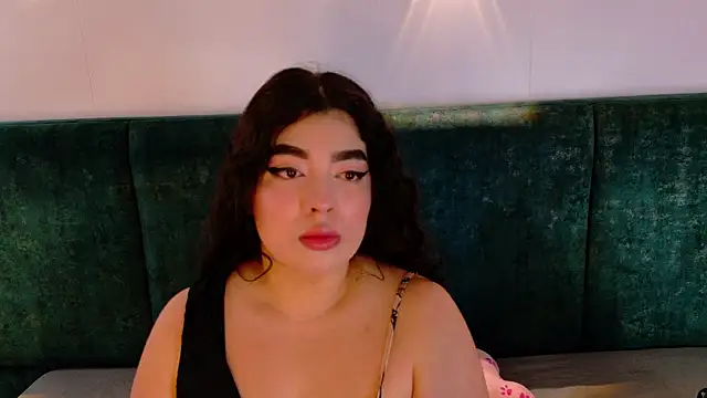 AgathaLynx online show from 11/27/25, 10:39