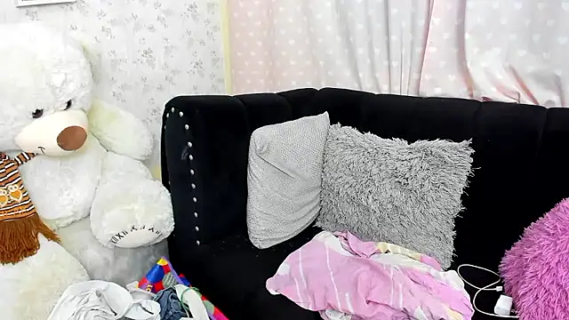 ariel milk online show from 01/16/26, 08:07