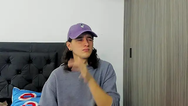 alex connorr online show from 01/04/25, 05:26