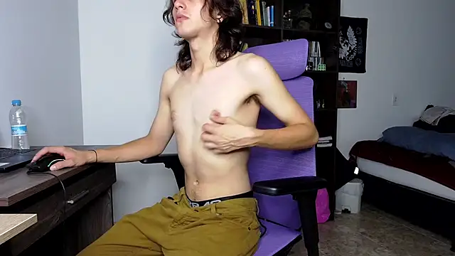 alex connorr online show from 09/16/25, 04:02