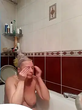 Snapshot of cutecatXXX chatting on 12/16/24, 09:31 cutecatXXX online show from 12/16/24, 09:31