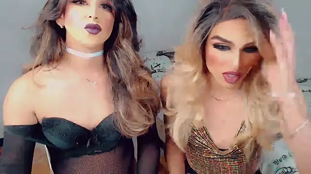 New Dolls online show from 10/31/25, 04:57