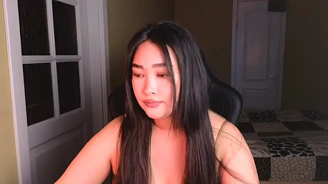 Erica Wayne online show from 12/18/24, 07:52