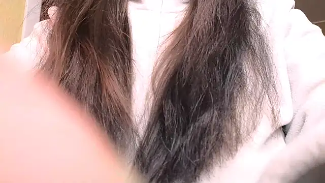 Erica Wayne online show from 01/05/25, 06:35