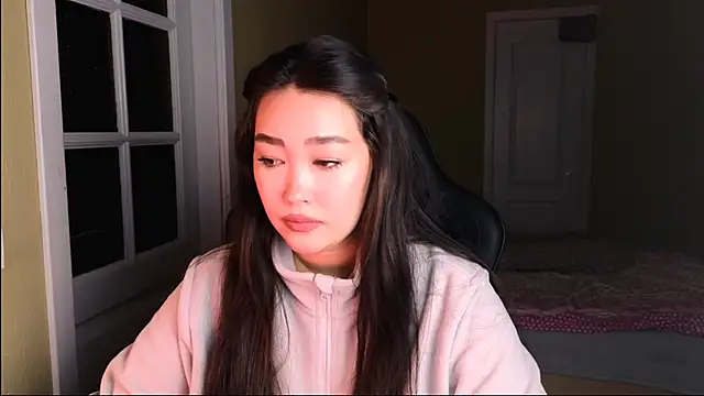 Erica Wayne online show from 01/21/25, 10:19