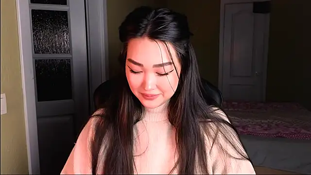 Erica Wayne online show from 01/26/25, 02:19