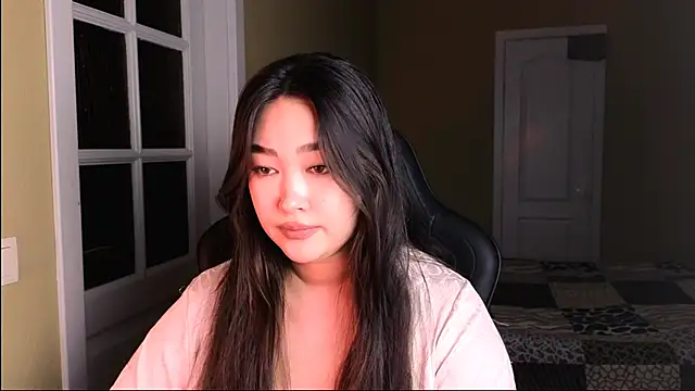 Erica Wayne online show from 02/04/25, 11:49