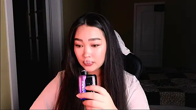 Erica Wayne online show from 03/11/25, 03:02